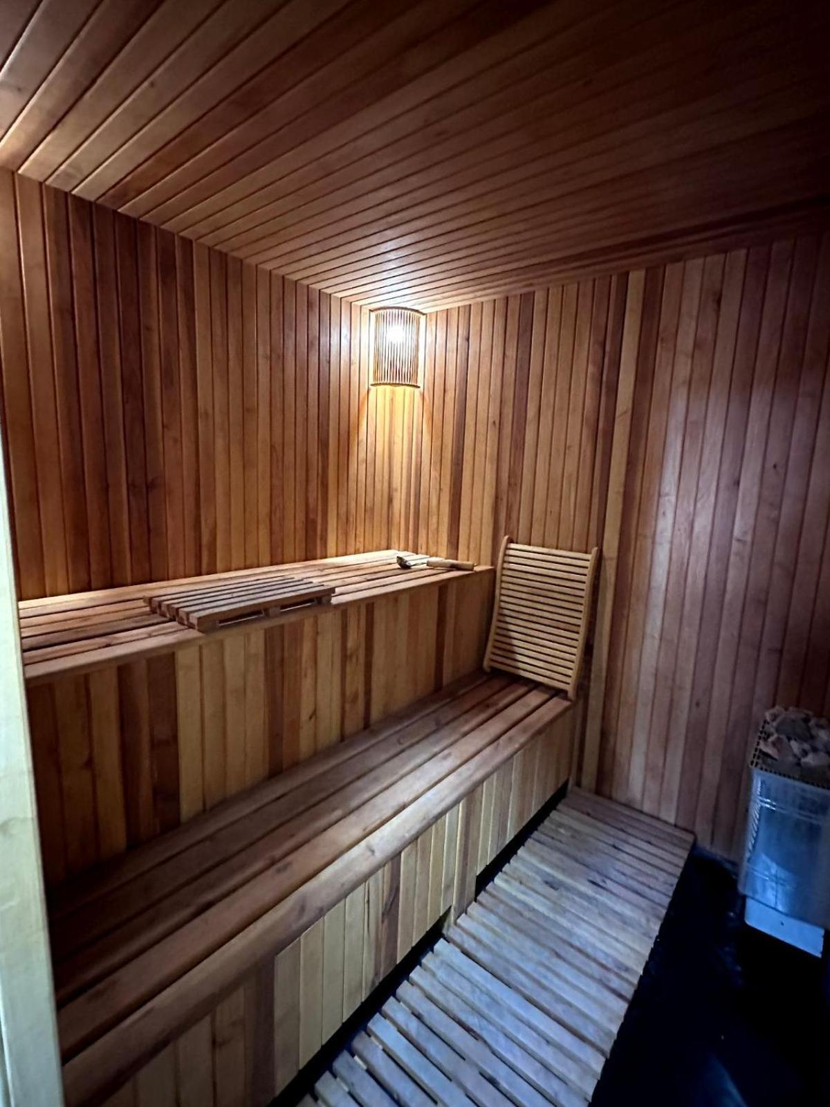 База Відпочинку Шалена Жаба Novomoskovsk Extérieur photo