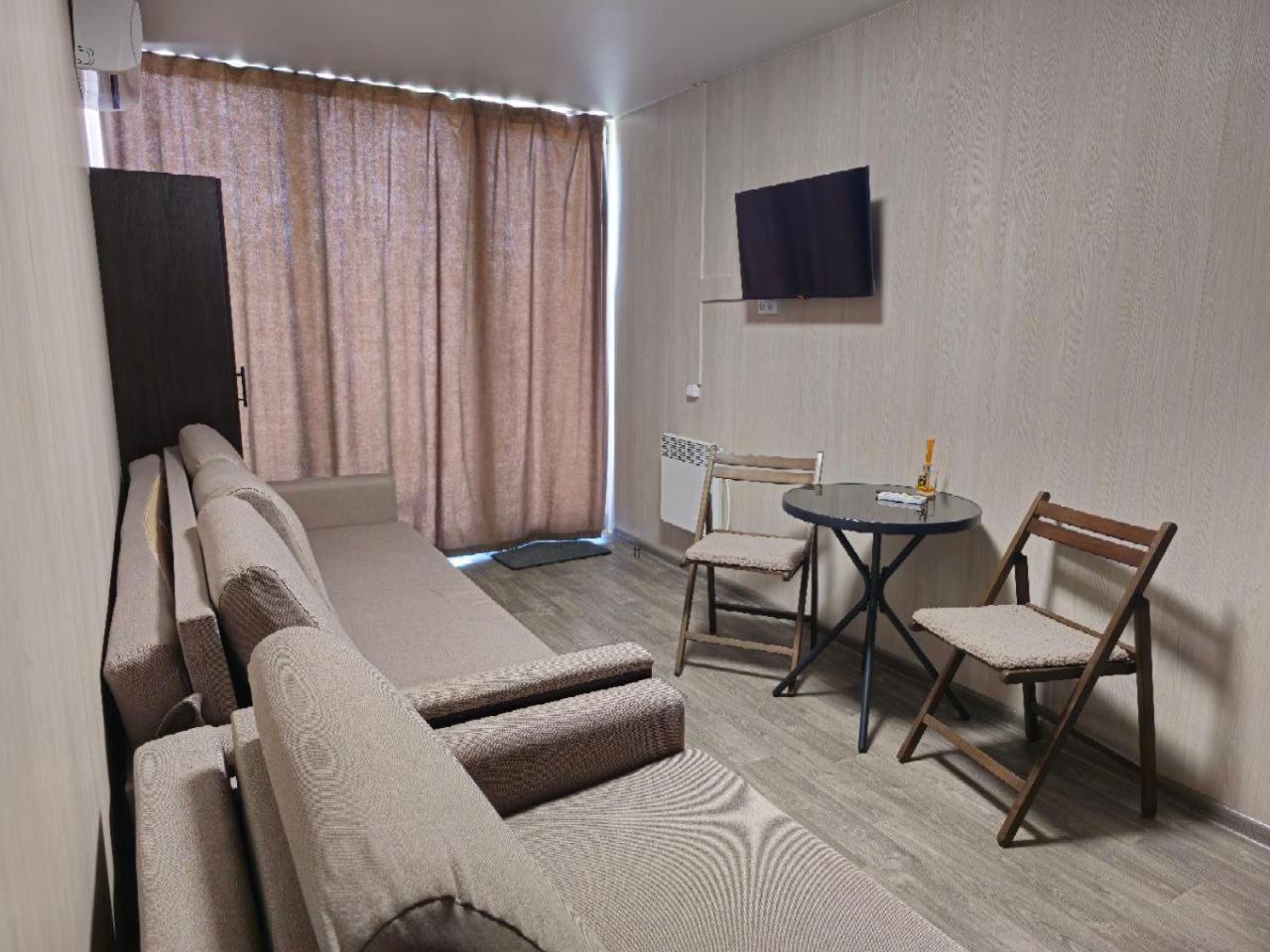 База Відпочинку Шалена Жаба Novomoskovsk Extérieur photo