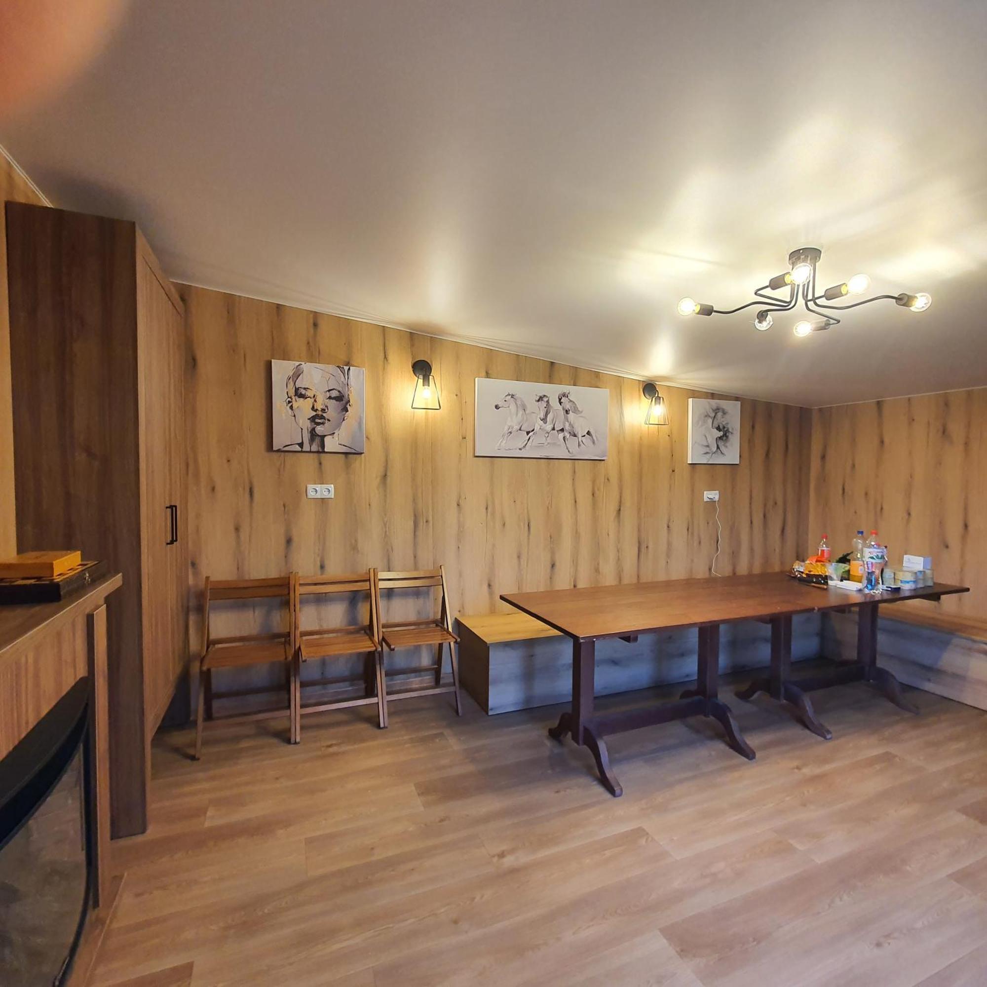 База Відпочинку Шалена Жаба Novomoskovsk Extérieur photo